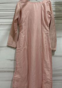 Elegant Pink Kurta with Gold Stripes