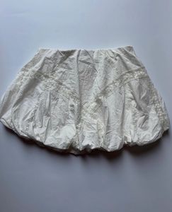 Zara White lace bubble skirt