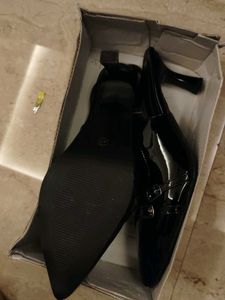 women black heels