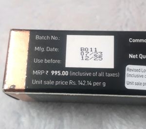 MyGlamm Manish Malhotra Liquid Matte Lipstick - Ru