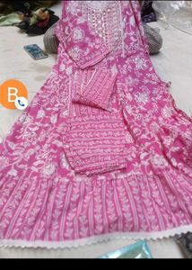 Beautiful Pink Floral Kurta Set
