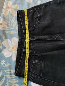 BlackMom Fit Denim Jeans
