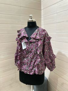 Oversized Floral Print Ruffle V-Neck Top