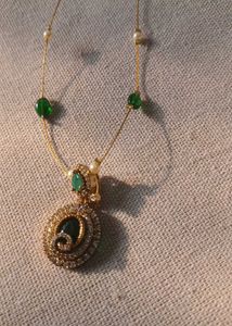 Elegant Gold Tone Emerald Necklace