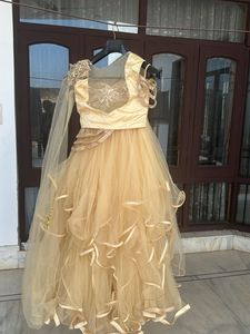 Elegant Golden Gown for Special Occasions