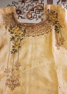 💛 golden yellow embroidery design suit with inner