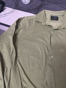 Men's Casual Button-Down Shirt