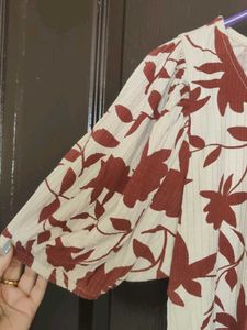Floral Print Puff Sleeve Top