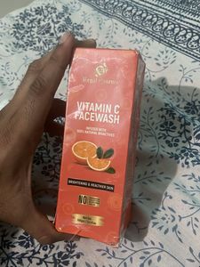 Regal Essence Vitamin C Face Wash