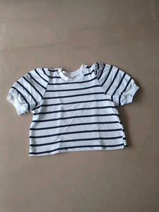 Chic Striped Cropped Tee