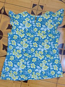 Floral Print Flutter Sleeve Top