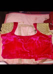 Beige hot red Saree with padded blouse