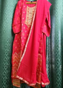 Vibrant Red Ethnic Kurta with Duppata and Pant