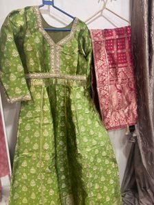 Green banarsi anarkali Set with Dupatta