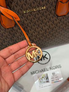 Michael Kors Signature Tote Bag