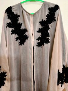 🥳🎉SET OF THREE BEAUTIFUL EMBROIDERY ABAYA