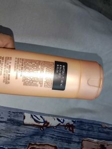 Lakme Peach Milk Moisturizer
