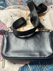 Sleek Black Crossbody Bag