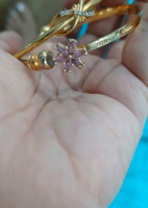Elegant Gold Bangles with Stone