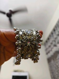 Exquisite Silver Bangle with Rhinestones
