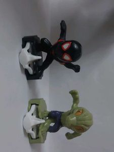 kinder joy - spiderman& Alien action figure