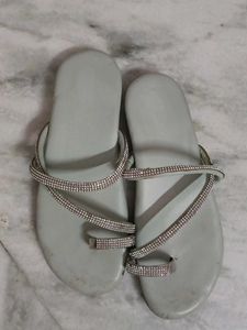 Embroidered Gold Heeled Sandals, zarkan flats