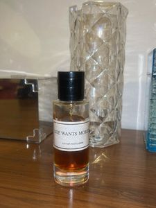 Esther Parfumerie "She Wants More”