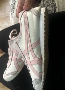 Stylish Women's Casual Sneakers