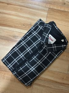 Men's Plaid Collared Shirt