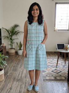 Summer dress, simple frock style, with pockets