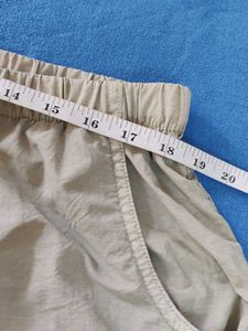 Beige Cargo Shorts(unisex)