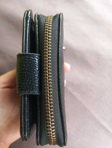 Chic Black Textured Wallet