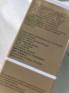 Swiss Beauty Oil Control Compact Powder