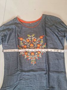 Embroidered Grey Kurta