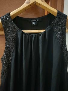 Forever 21 Sequin Shoulder Top✨