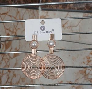 Rose Gold Spiral Pearl Earrings