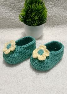 Crochet 3-4 months Booties