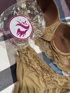 brand new Elegant Lace Bra &amp; Panty Set 40c