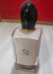 Giorgi Armani Luxury Perfume Bottle