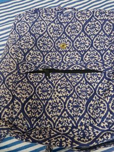 Blue &amp; White Patterned Tote Bag