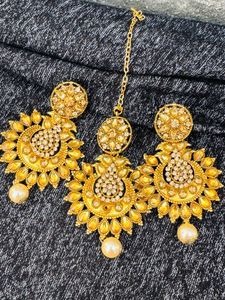 Gold-toned Maang Tikka & Earring Set