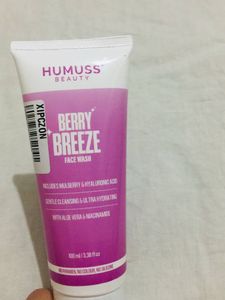 Packed Humuss Beauty Berry Breeze Face Wash