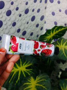 Nykaa Hand Cream - Strawberry Vanilla