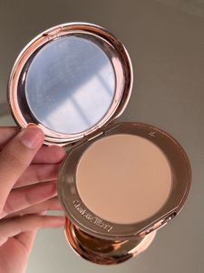 Charlotte Tilbury Airbrush Flawless Finish