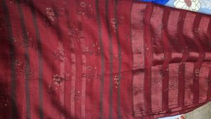 Maroon stole