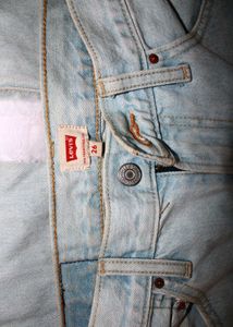 Levi's Light Wash Jeans