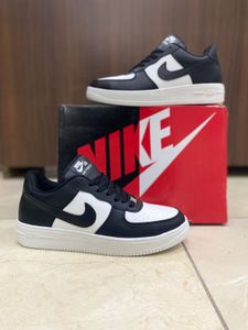 Nike Air Force 1 Sneakers