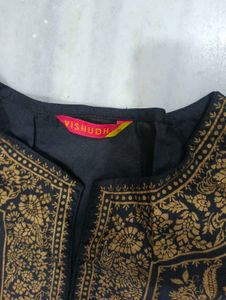 Elegant Black Kurta with Gold Embroidery