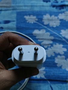 Samsung Fast Charger &amp; Cable