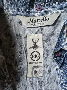 Stylish Blue Snakeskin Print Button-Up Shirt